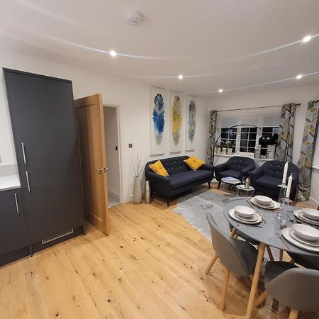 Luxury 2 Bed Apartment In The Heart Of Rochester Рочестер Экстерьер фото